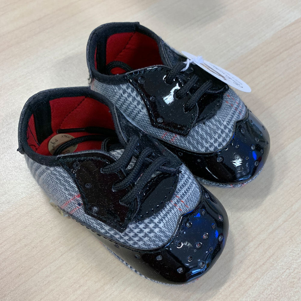 
  Schuhe aus der Ambarabà Kinderkleidungslinie, aus sehr weichen Materialien und
  mit Handwerks...