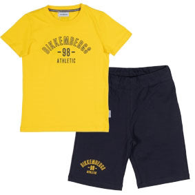 Zweiteiliger Anzug aus der Kinderbekleidungslinie Bikkembergs, mit T-Shirt mit Aufdruck auf der V...