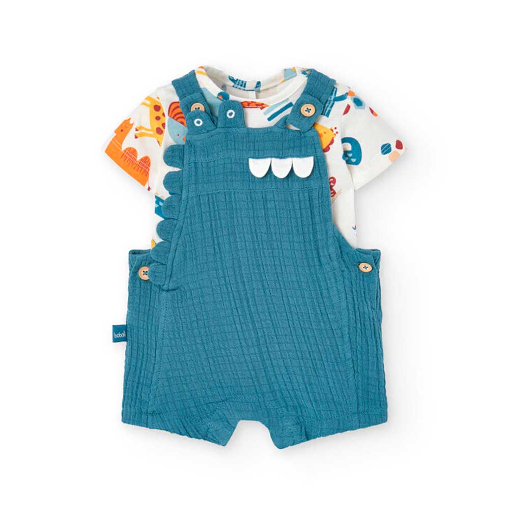 Latzhose aus der Kinderbekleidungslinie Boboli, aus Musselin-Stoff, mit passendem T-Shirt in mehr...
