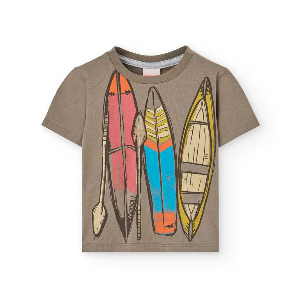 T-SHIRT della Linea Abbigliamento Bambino Boboli, con stampa colorata di surf su fondo a tinta un...