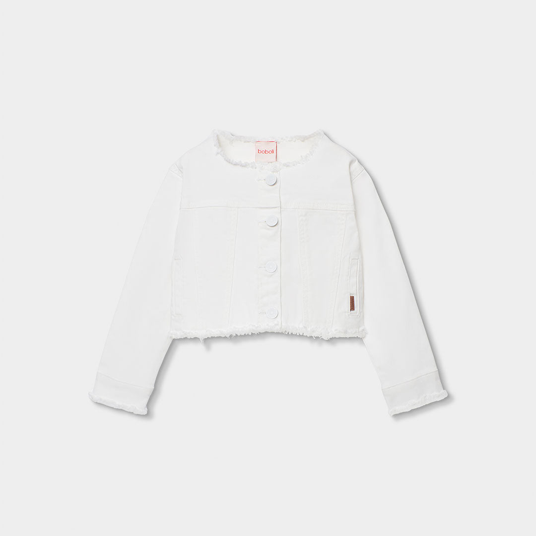 Jacke der Linea Abbigliamento Bambina Boboli, mit kurzem, ausgefranstem Saum. Verschluss mit Druc...