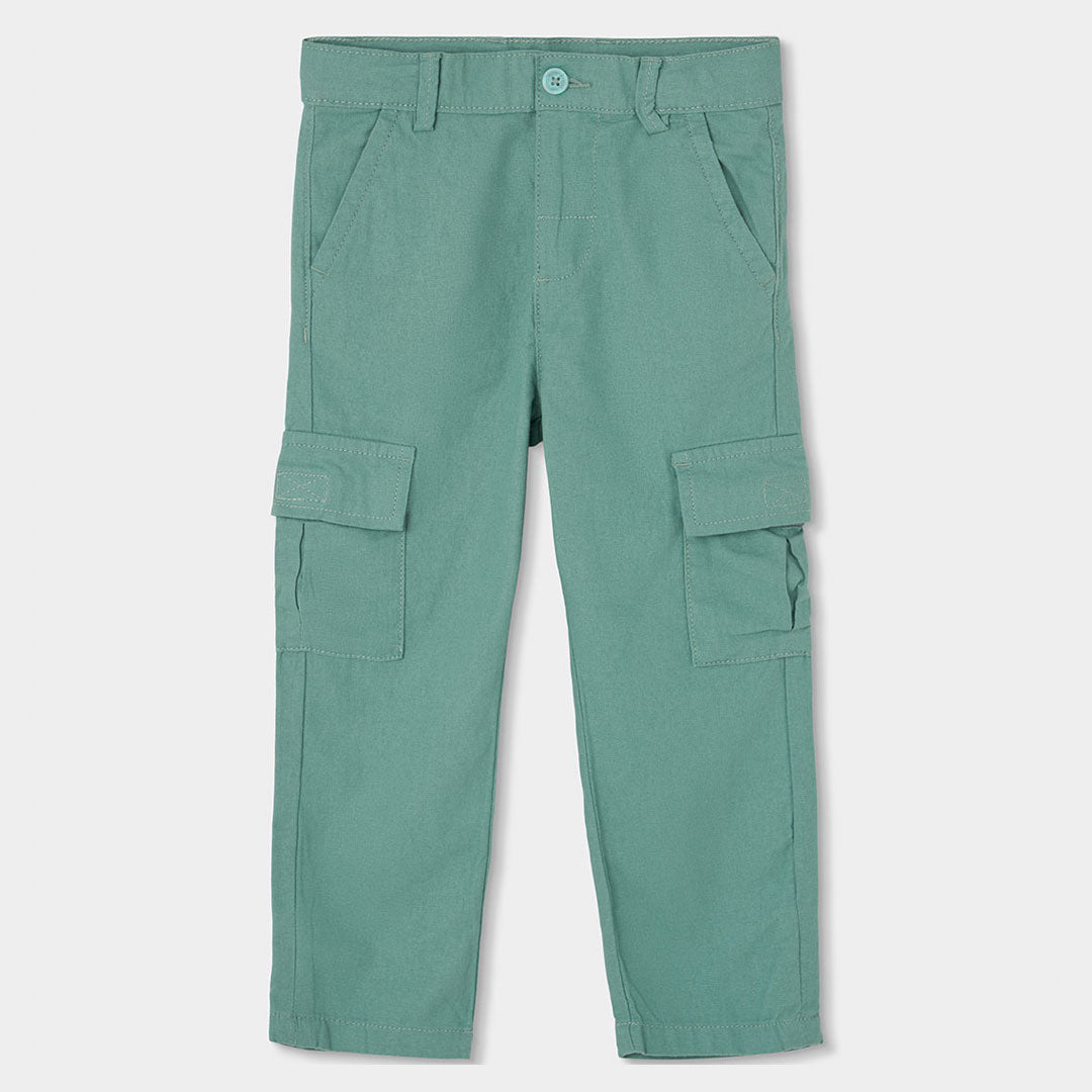 Hosen der Kinderbekleidungs-Linie Boboli, mit seitlichen Taschen und leichtem Stoff.
Composizione...