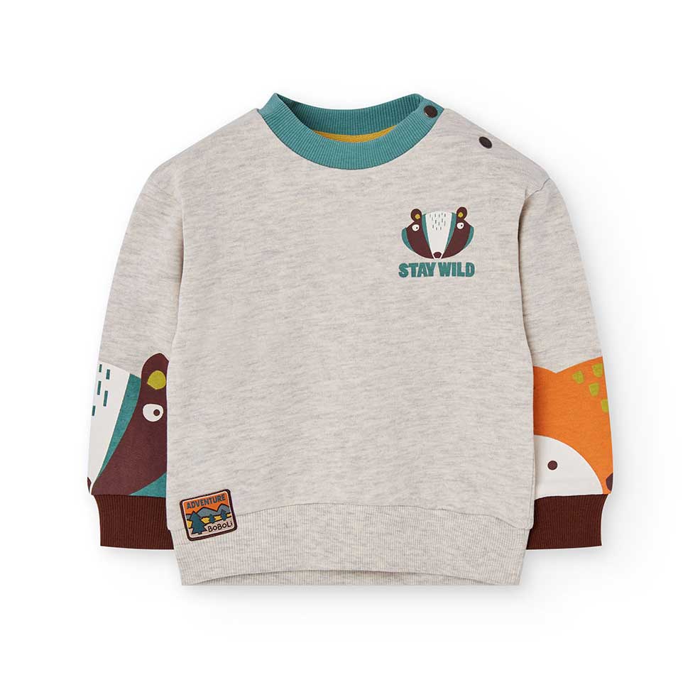 Sweatshirt from the children's clothing line Boboli, with contrasting color details and finishes....