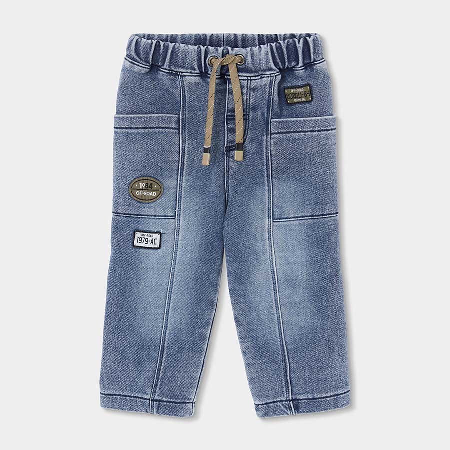 Diese hell gewaschenen Denim-Hosen sind perfekt, um Ihr Kind an kühlen Herbst- und Wintertagen zu...