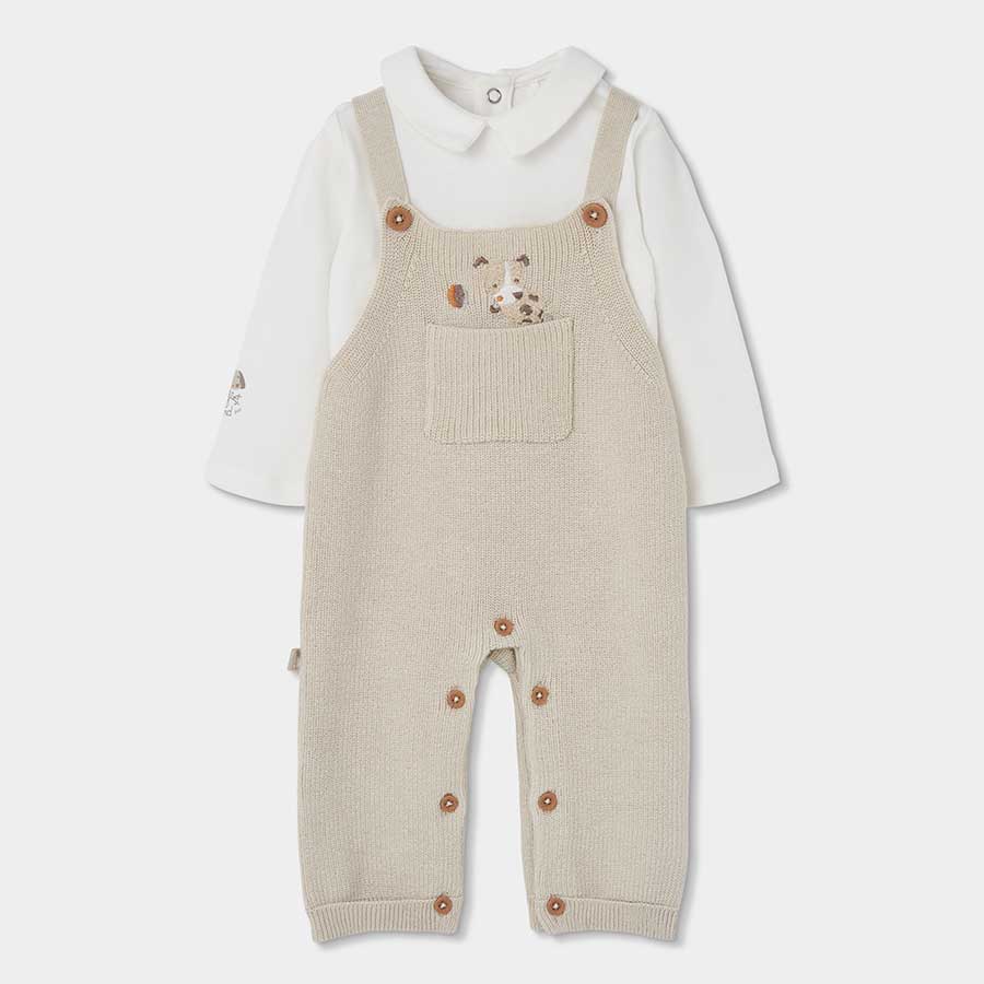 Rendi confortevoli e dolci le giornate autunnali e invernali del tuo bambino con questa salopette...