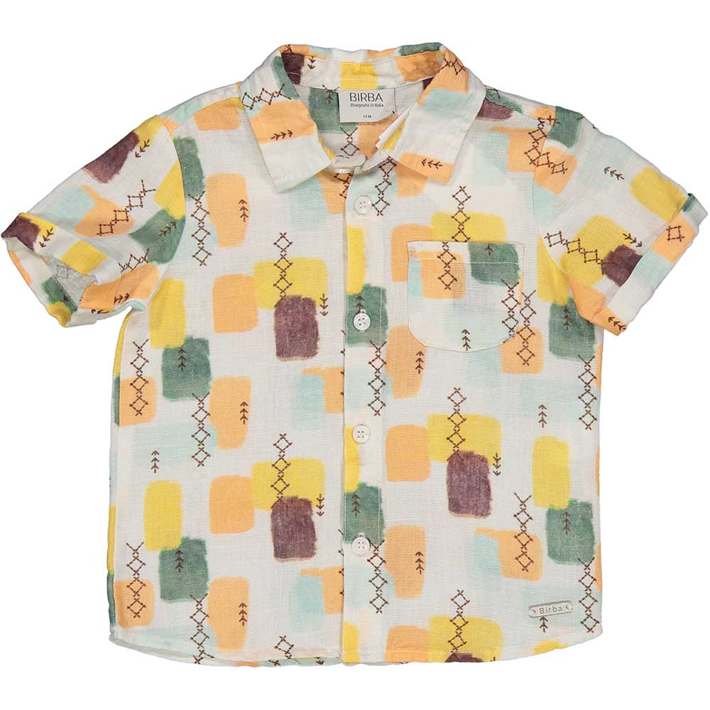 Shirt aus der Birba-Kinderkollektion mit kurzen Ärmeln und geometrischem Muster in sanften Farben...