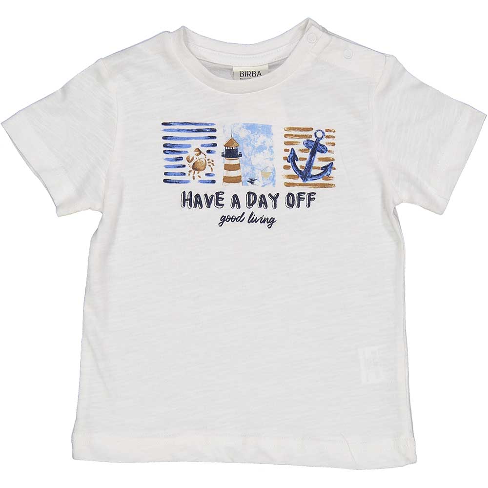 
T-Shirt aus der Kinderbekleidungslinie Birba, mit maritimen Motiven auf der Vorderseite bedruckt...