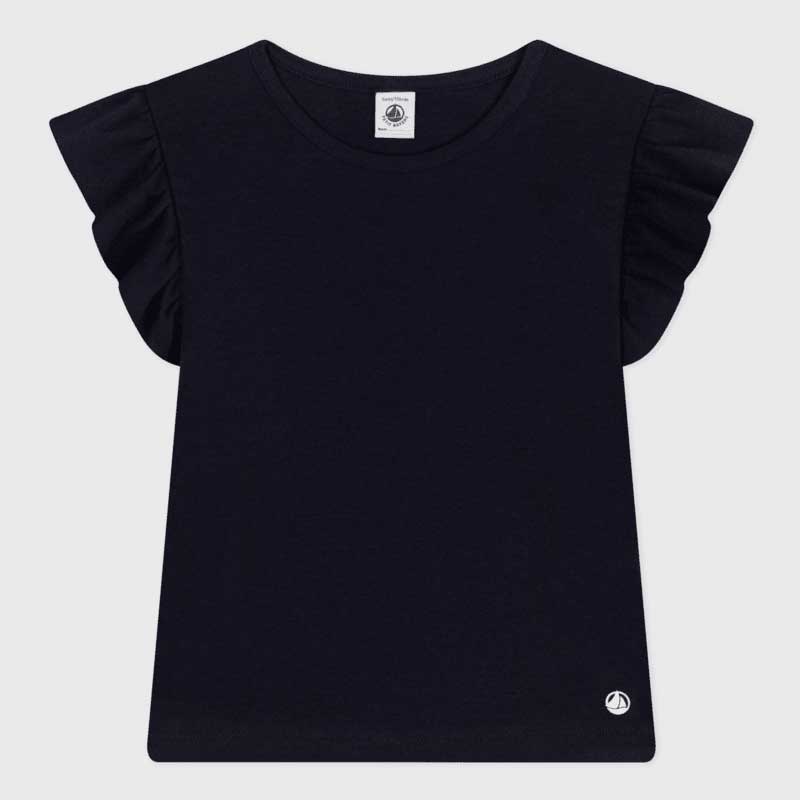 
Geripptes T-Shirt aus der Petit Bateau Girls' Clothing Line; gerade, weder zu locker noch zu eng...