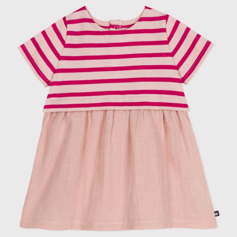 
Kurzärmeliges Kleid aus der Kinderbekleidungslinie Petit Bateau mit Jersey-Oberteil und Baumwoll...