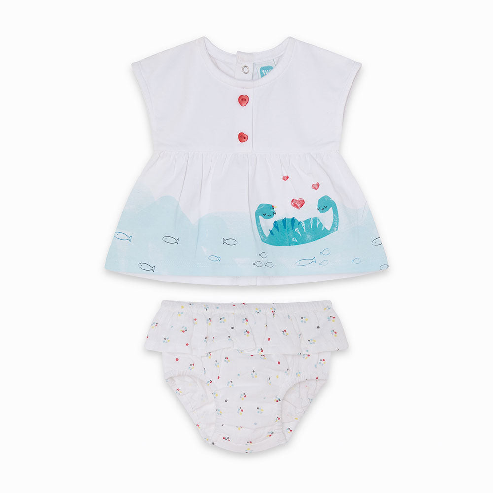 
  Completo due pezzi della Linea Abbigliamento Bambina Tuc Tuc composto di coulotte
  a fantasia...