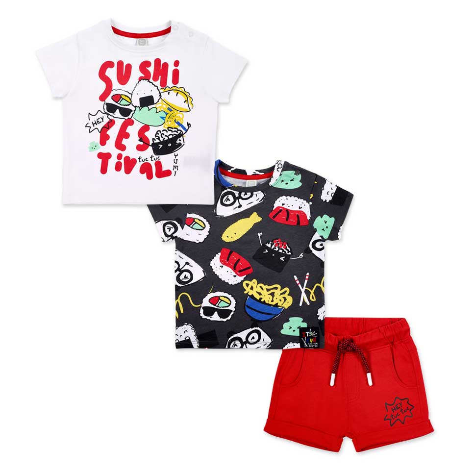 Komplettes Dreiteiliges Set aus der Kinderbekleidungslinie Tuc Tuc, mit zwei T-Shirts in verschie...