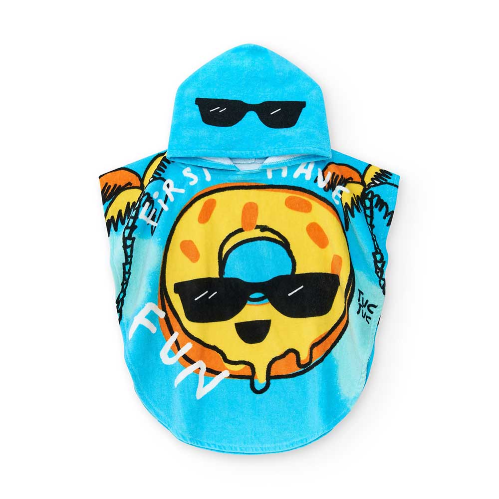 Strandponcho aus der Tuc Tuc Kinderbekleidungslinie, mit farbenfrohem Muster.
Zusammensetzung: 10...