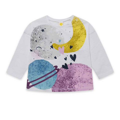 Maglietta bianca con stampa multicolor di pianeti e lune, bottoncini sulla spalla
