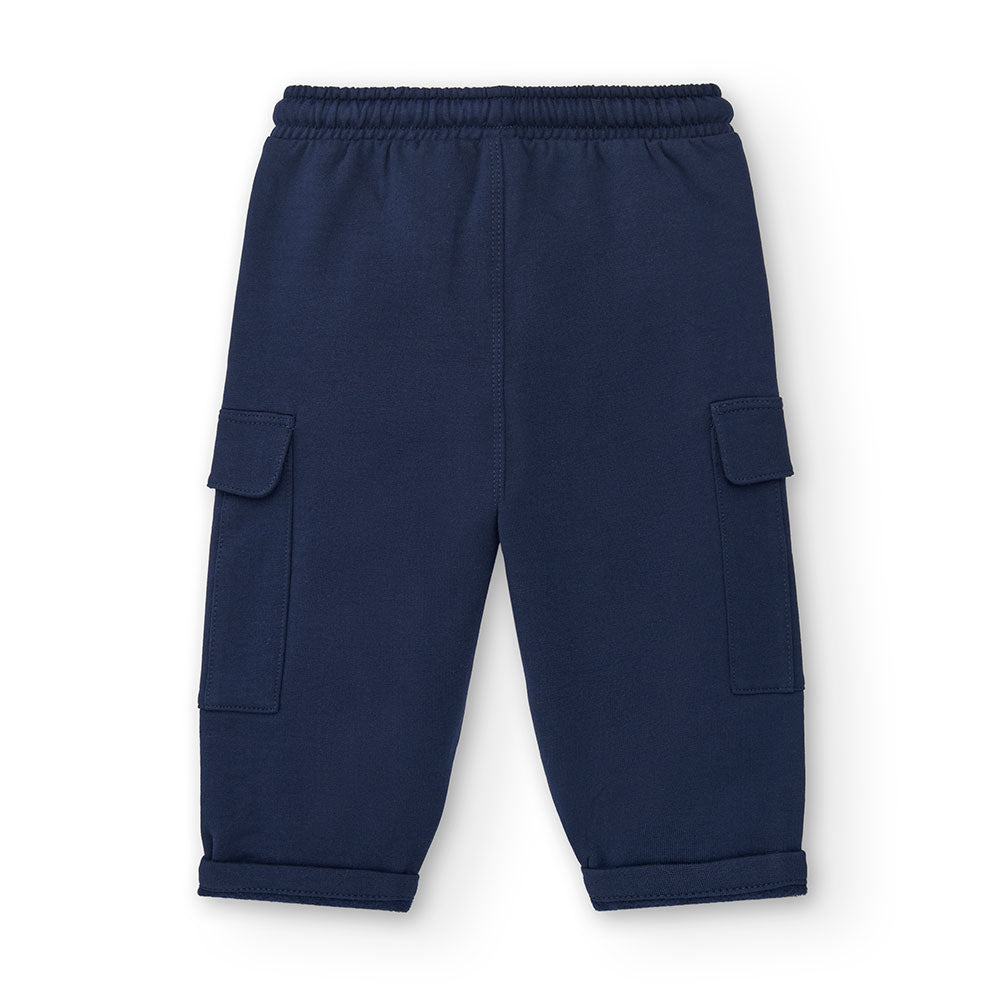 Hose aus der Kinderbekleidungslinie Tuc Tuc, mit weichem, einfarbigem Steppmuster.
 
Zusammensetz...