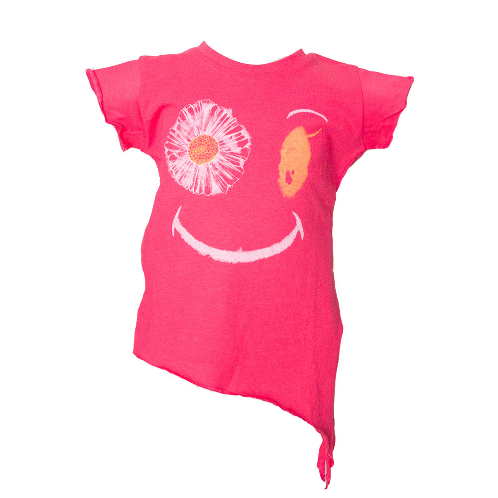 
  T-Shirt aus der Mädchenkleidungslinie Silvian Heach Kids; einfarbig mit
  bunter Druck auf der...